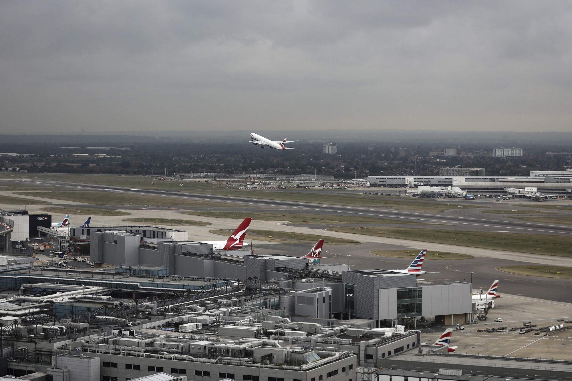 Heathrow Gatwick Find Raac Concrete That Closed Schools Times