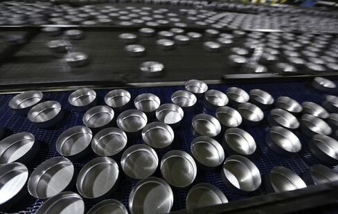 Beer Companies Press LME to Cut Aluminum Warehouse Backlogs