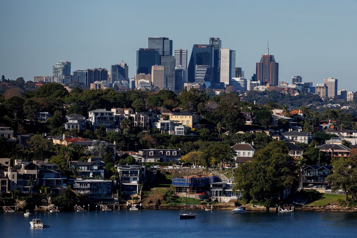 bloomberg.com - Ainslie Chandler - How A Bullet Train Could Help Fix Sydney's Housing Crisis