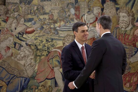 A 25,000-Mile Road Trip Set Sanchez on Path to Power in Spain