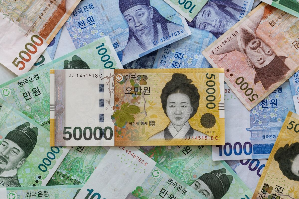 South Korean Won Climbs to Two-Month High on Hynix ADR Inflows