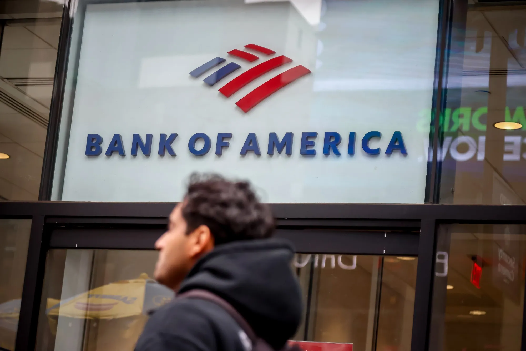 Bank of America supera previsiones con fuerte alza en renta variable ...