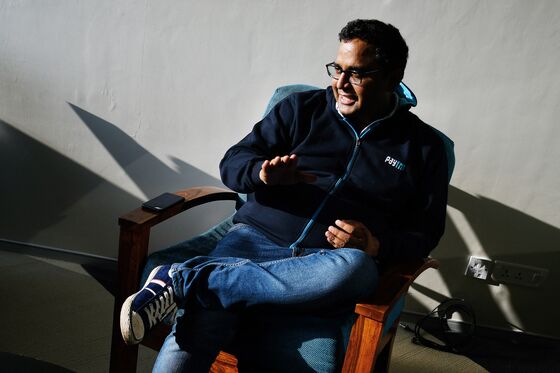 Alibaba-Backed Paytm Wants to Cash in on Amazon's India Distress