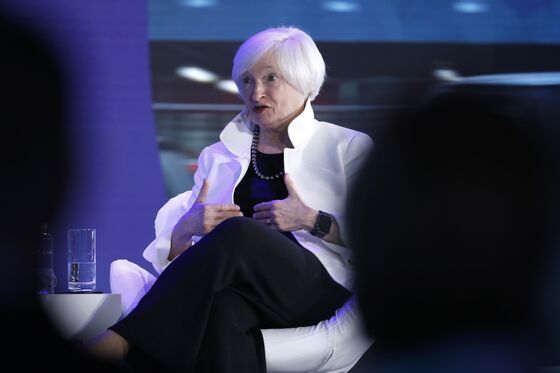 Yellen Leads Chorus of Concern Over Risks Facing Global Economy