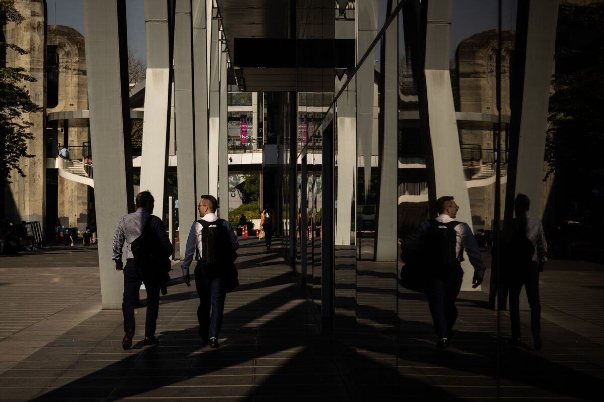 AI Boom Leaves Thai Graduates Facing a Tougher Job Hunt