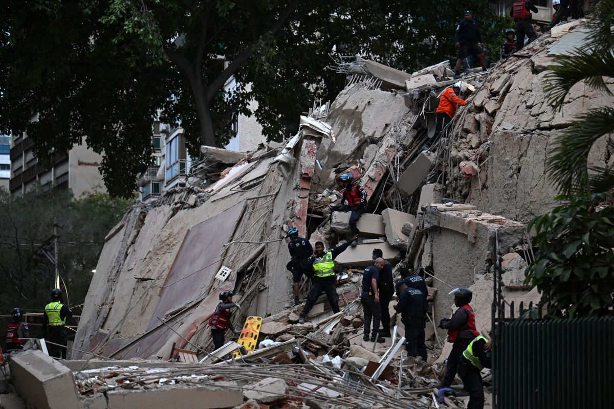 Un terremoto de magnitud 7,1 sacude Venezuela y genera alerta de tsunami - Bloomberg
