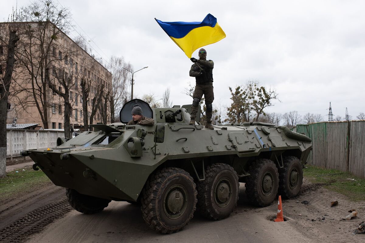 Biden Announces $800 Million Weapons Package for Ukraine in Aid Against ...