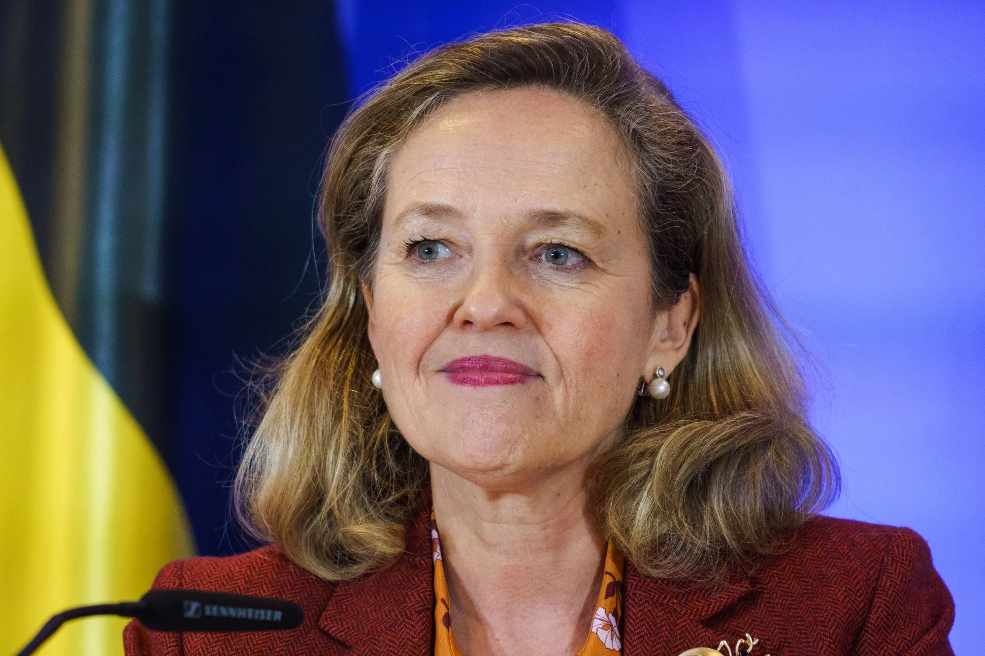 EIB Ready Step Up Support for Defense Industry, Calvino Says - Bloomberg