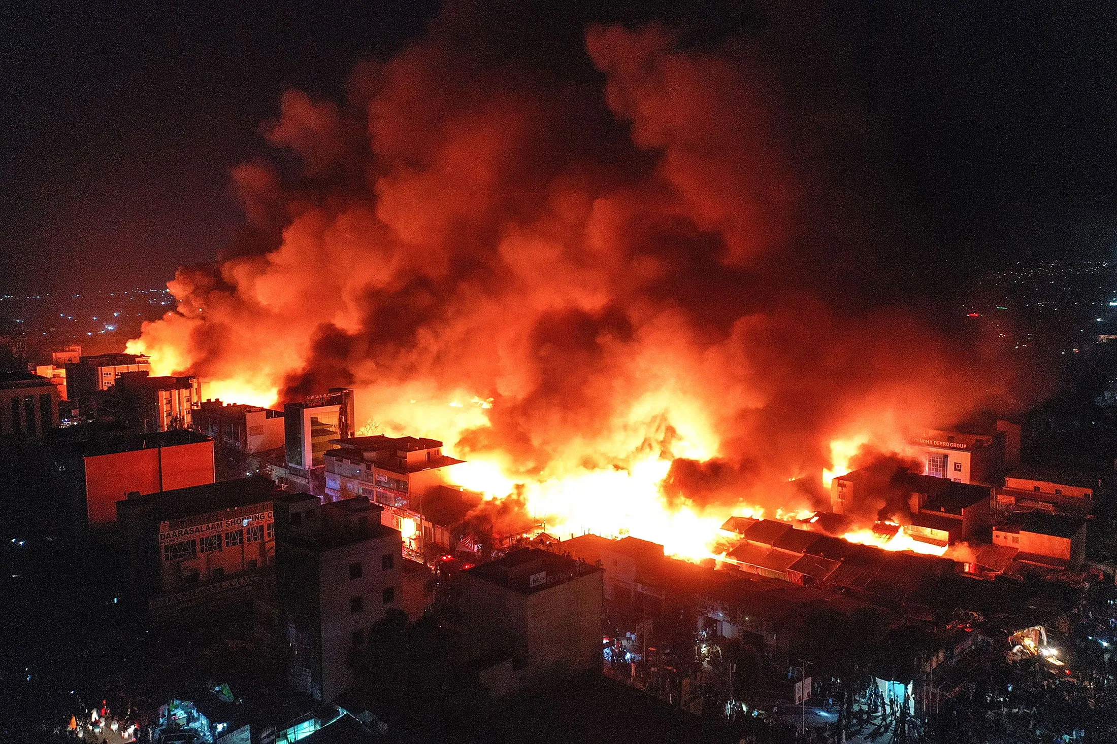 Plumes of smoke billow&nbsp;from the site of a fire that broke out at the Waaheen market in Hargeisa, Somaliland, on April 2, 2022.