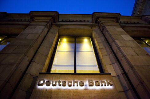 Deutsche Bank Said to Hire Goldman’s Kitidis in Wealth Push