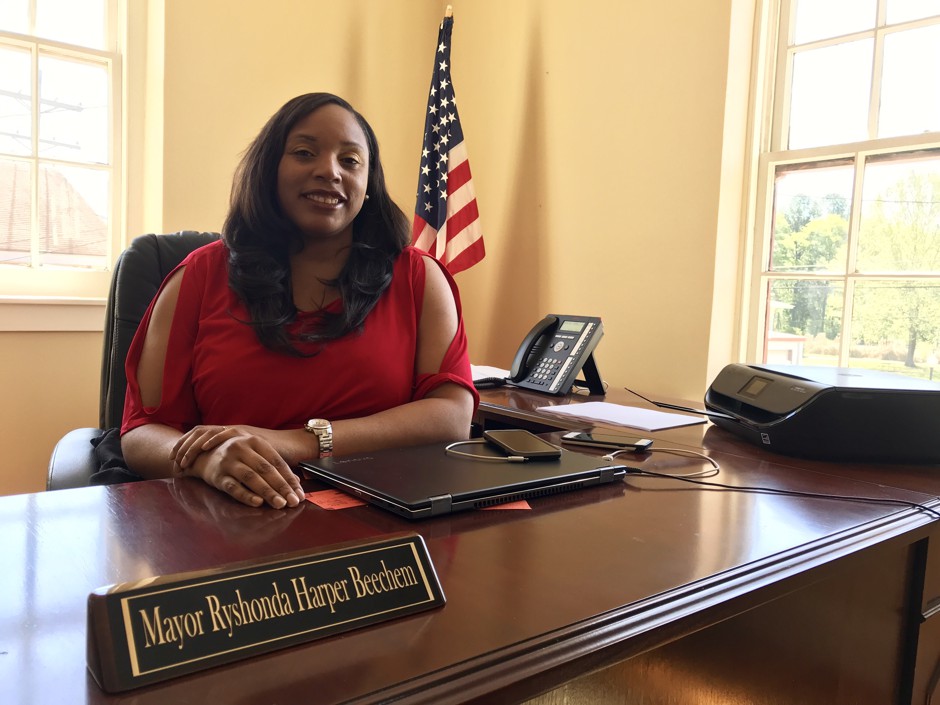 Mayor Ryshonda Harper Beechem at her desk in Pelahatchie, Mississippi.