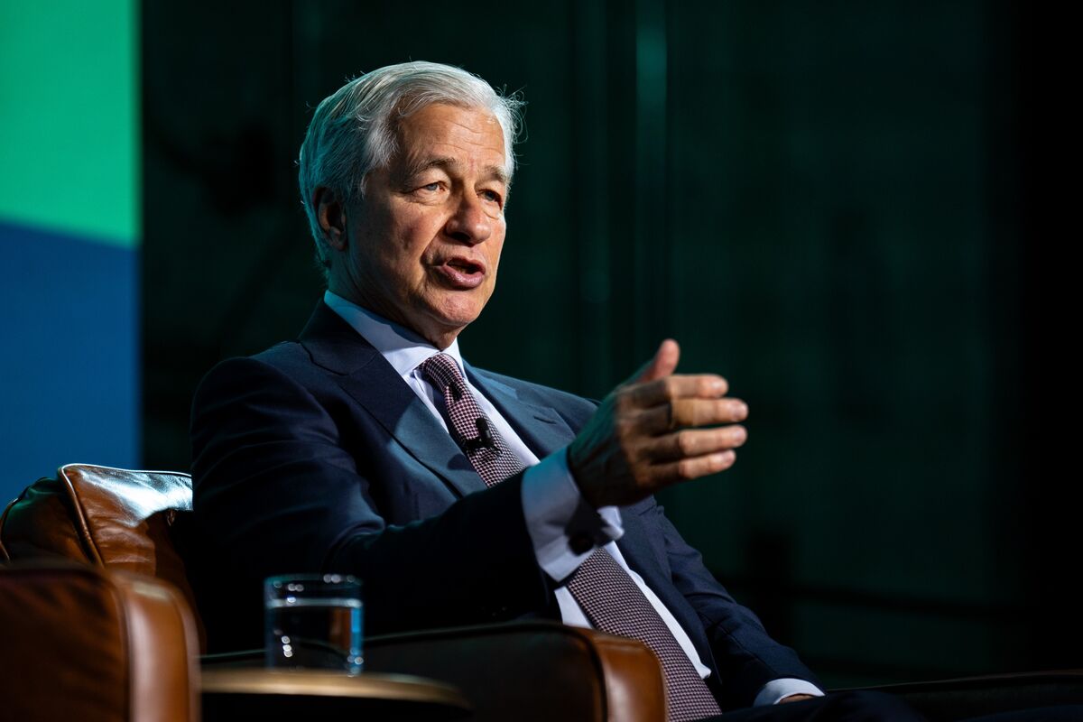 ⚫️ BLOOMBERG: Jamie Dimon: "La revisione dei salari dimostra il rallentamento dell'economia statunitense"