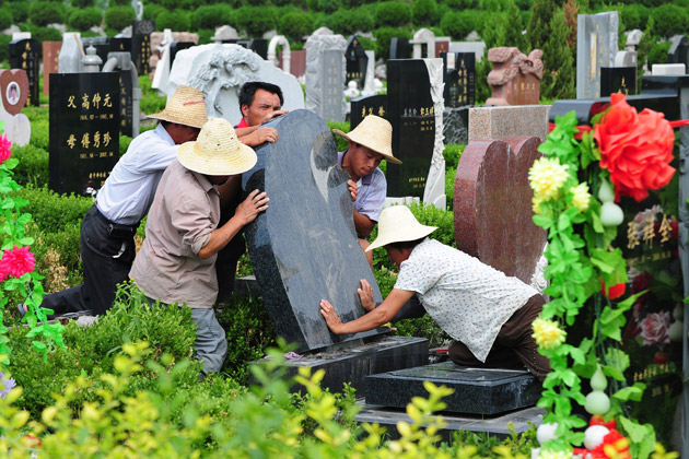 Luxury Mooncake Crackdown