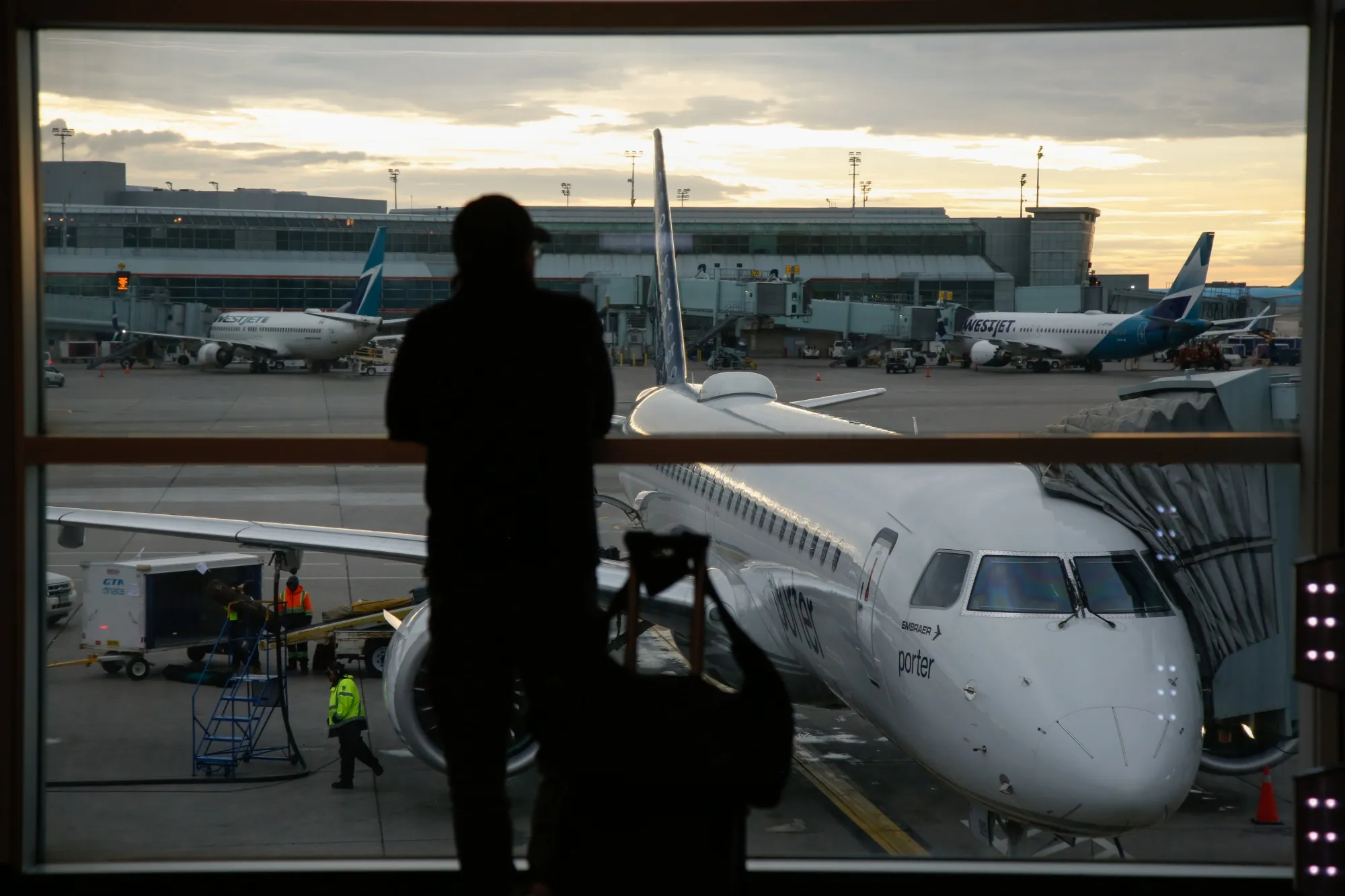 Toronto’s Pearson Airport Responding to Delta Plane Crash Bloomberg