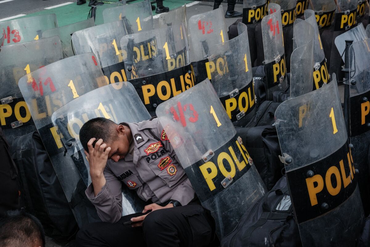 Indonesia Moves to Expand Police Role in Civilian Government