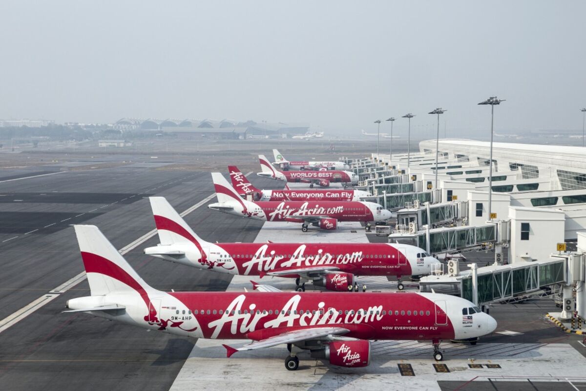 Đối đầu nảy lửa AirAsia và Vietjet tại phân khúc bình dân Việt Nam