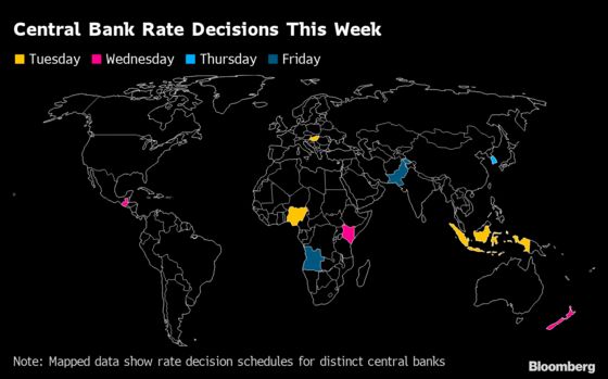 Merkel’s Twilight Months Cloud German Crisis Rebound: Eco Week