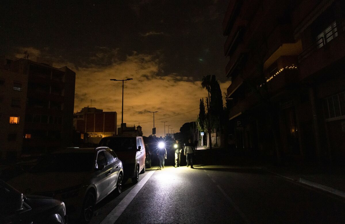Spain Outage Was First of Its Kind, Worst in Decades, Group Says