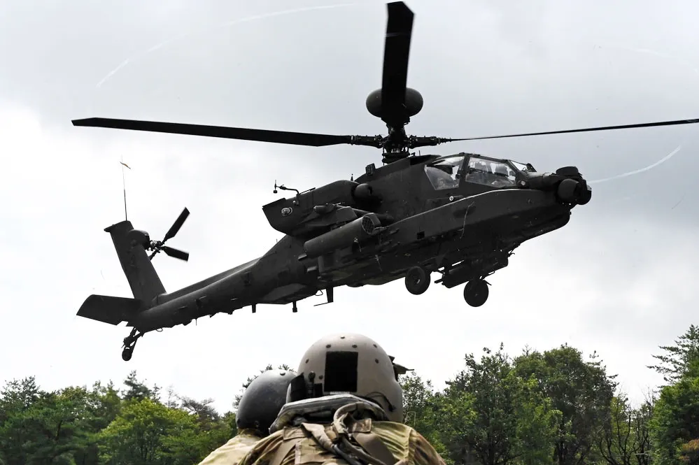 A US Apache attack helicopter.