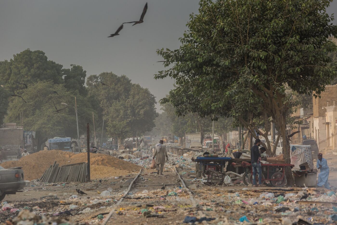 Half-Build Bridges Expose Neglected Karachis Problems