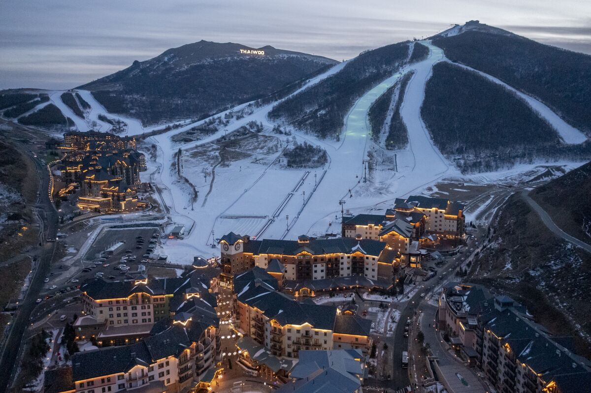 China's middle class is hitting the ski slopes