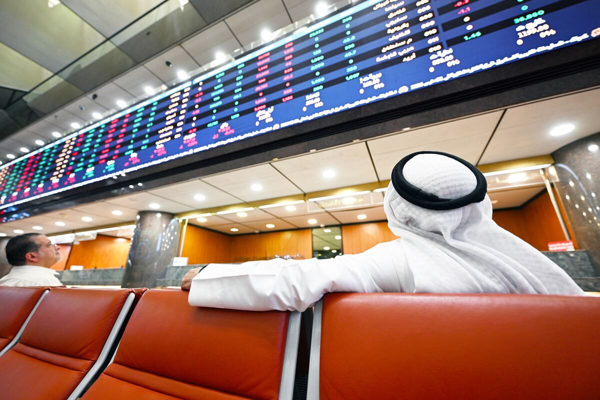 🟪"Le Borse del Kuwait e dell'Oman in Ribasso: Reazione agli Attacchi Statunitensi in Iran e Preoccupazioni per il Petrolio"