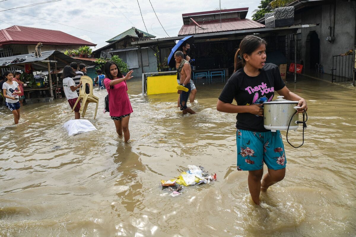 Typhoon Noru Brings Floods, Leaves Millions in Philippines Without ...