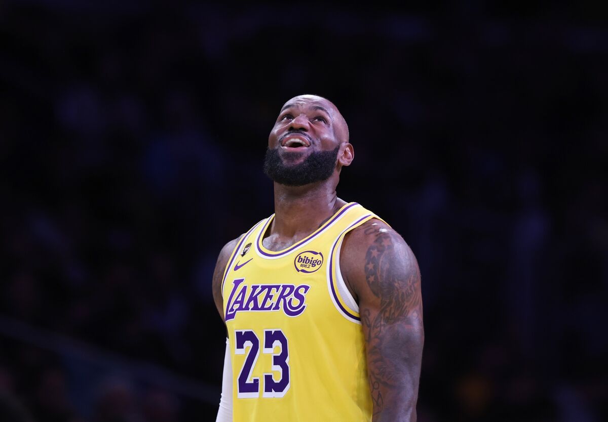 LeBron’s Lakers Exit Puts an NBA Theory to the Test