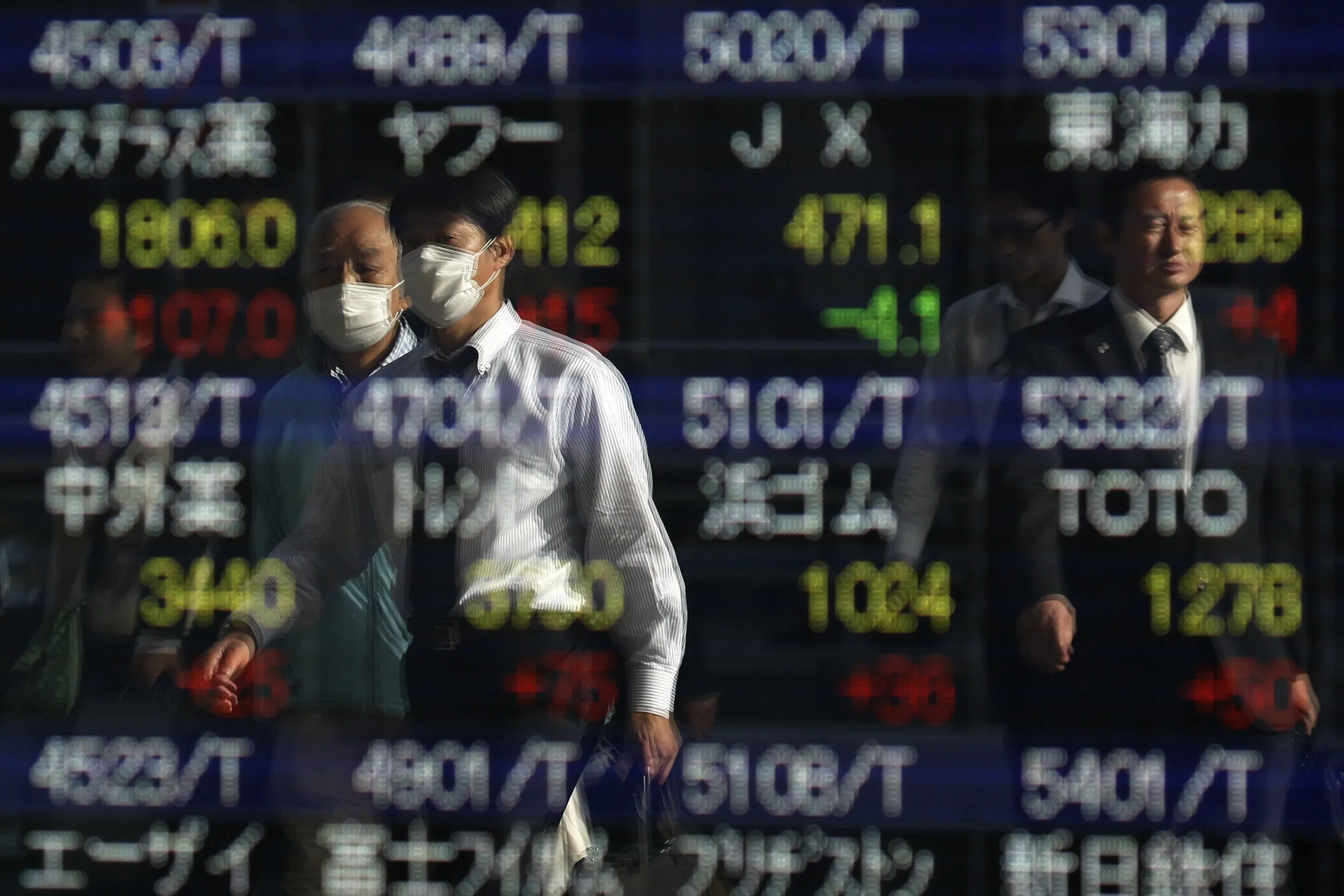 Japanese Shares Surge Second Day On BOJ Stimulus