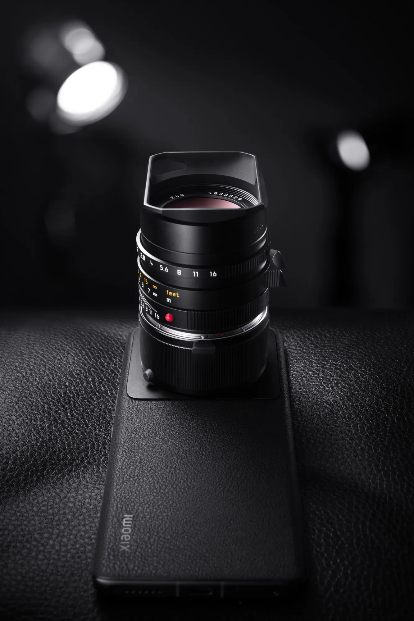 The Xiaomi 12S Ultra Concept with a removable mounted lens.