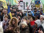 No heroes in Ukraine.