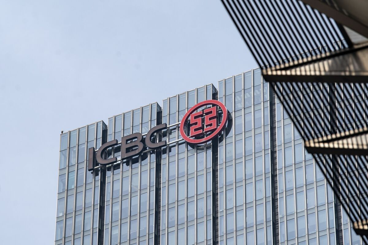 China Banks Trim Deposit Rates Again to Shore Up Profitability