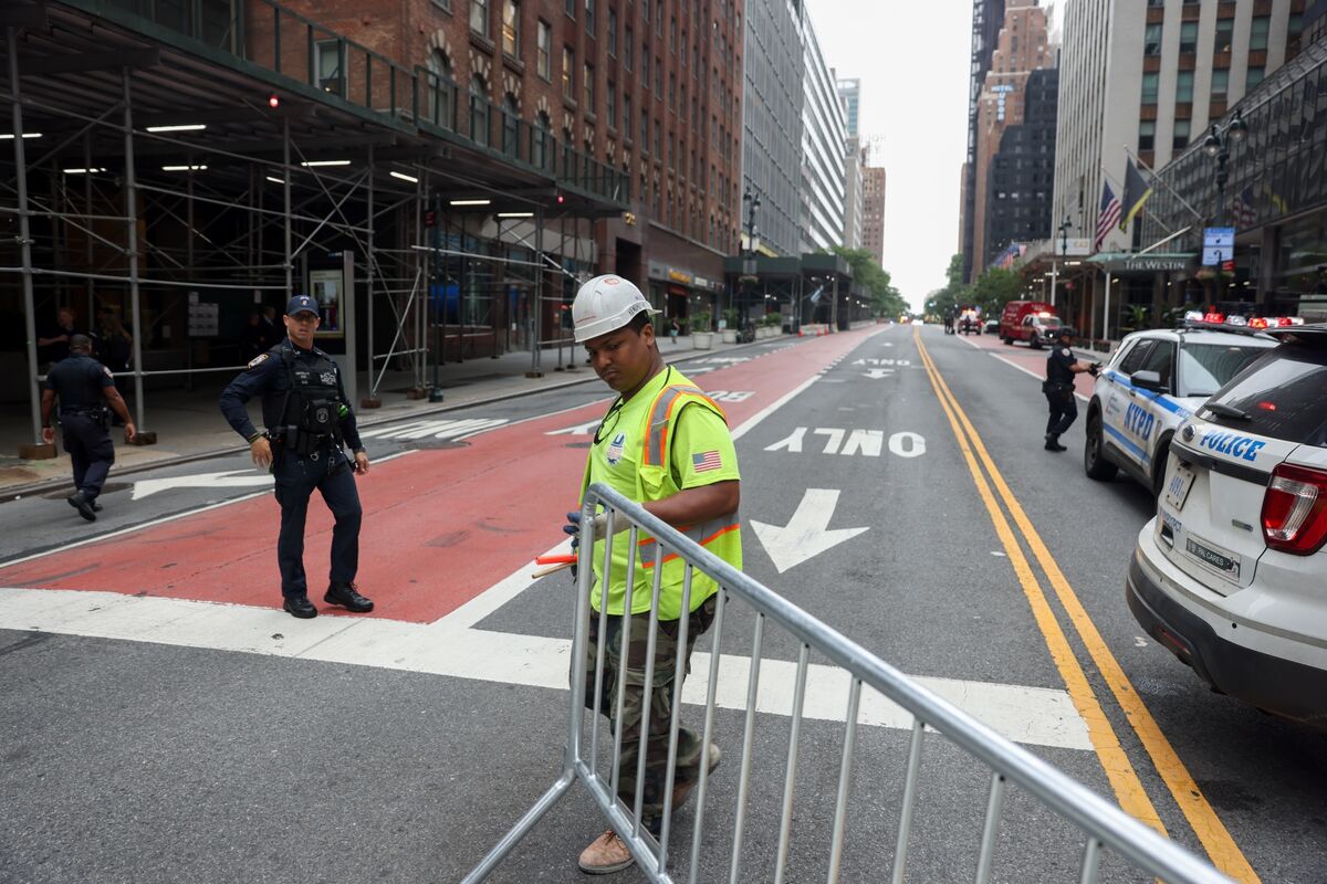 NYC Officials Reopen Some Streets After Midtown Tower Evacuated