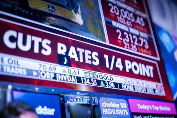 Traders On The Floor Of The New York Stock Exchange As Fed Chair Powell Holds New Conference