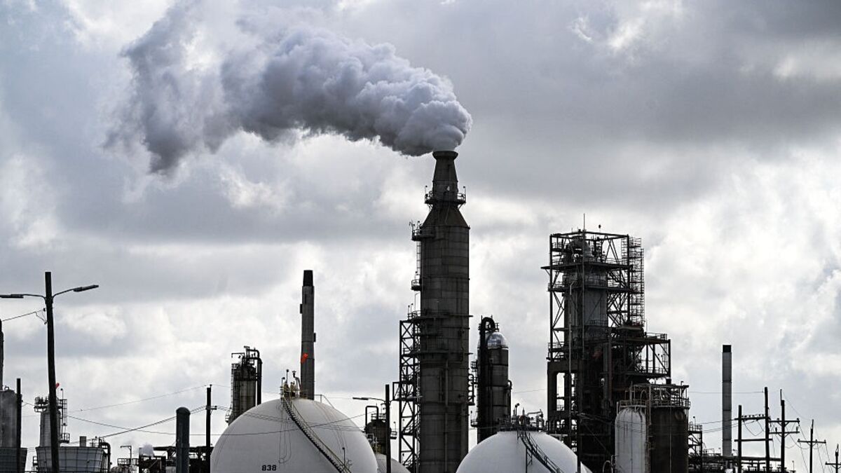⚫️ BLOOMBERG: "OPEC+ aumenta la produzione di petrolio: Carole Nakhle di Crystol Energy analizza l'impatto della Cina"