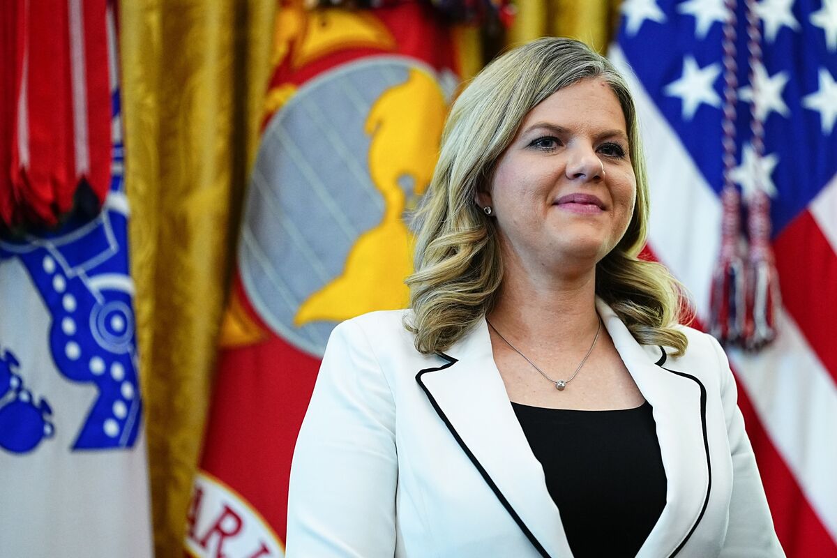 bloomberg.com - Rachel Cohrs Zhang - Trump Taps White House Advisor to Run FDA After Turmoil
