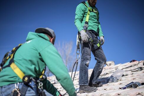 A SolarCity Corp. Residential Solar Panel Installation Ahead Of Earnings Figures