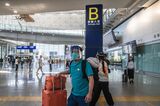 Hong Kong Ends Hotel Quarantine in Biggest Covid Shift