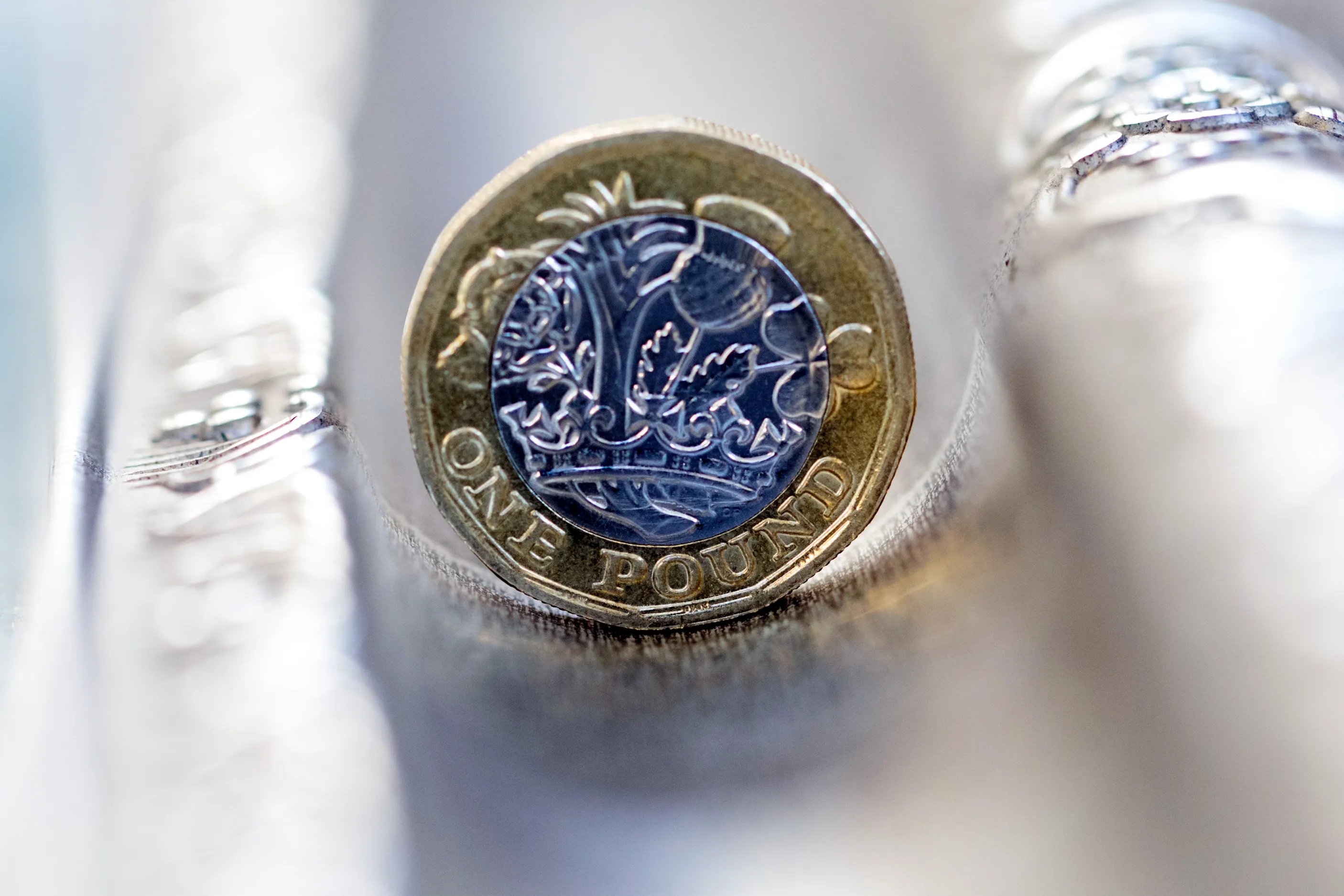 Pound Rallies Against Weaker Dollar After Coronavirus Lockdown