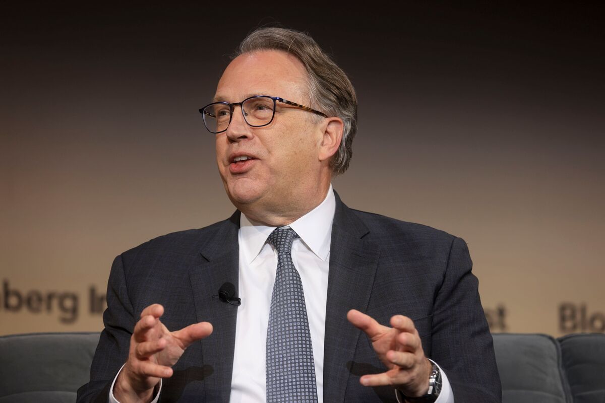Fed’s Williams Says It’s Appropriate to Cut Rates Over Time