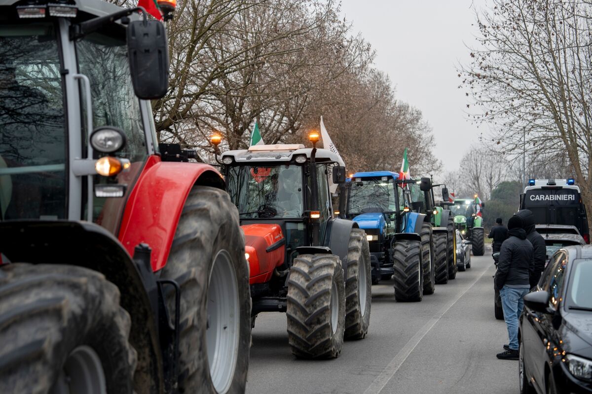 EU Nations Back Mercosur Trade Deal Over French Opposition