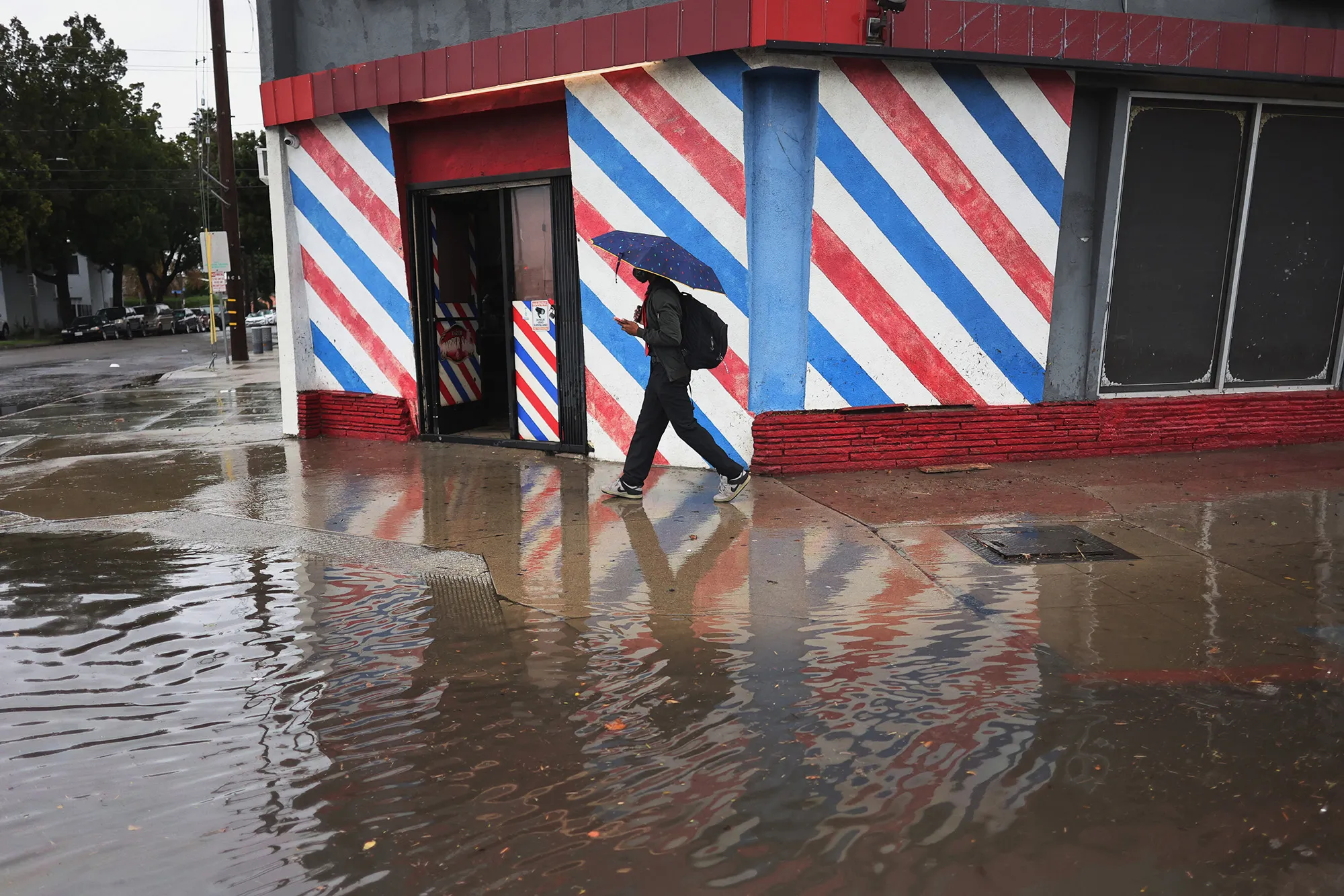 Los Angeles Braces for Floods as Atmospheric River Nears - Bloomberg