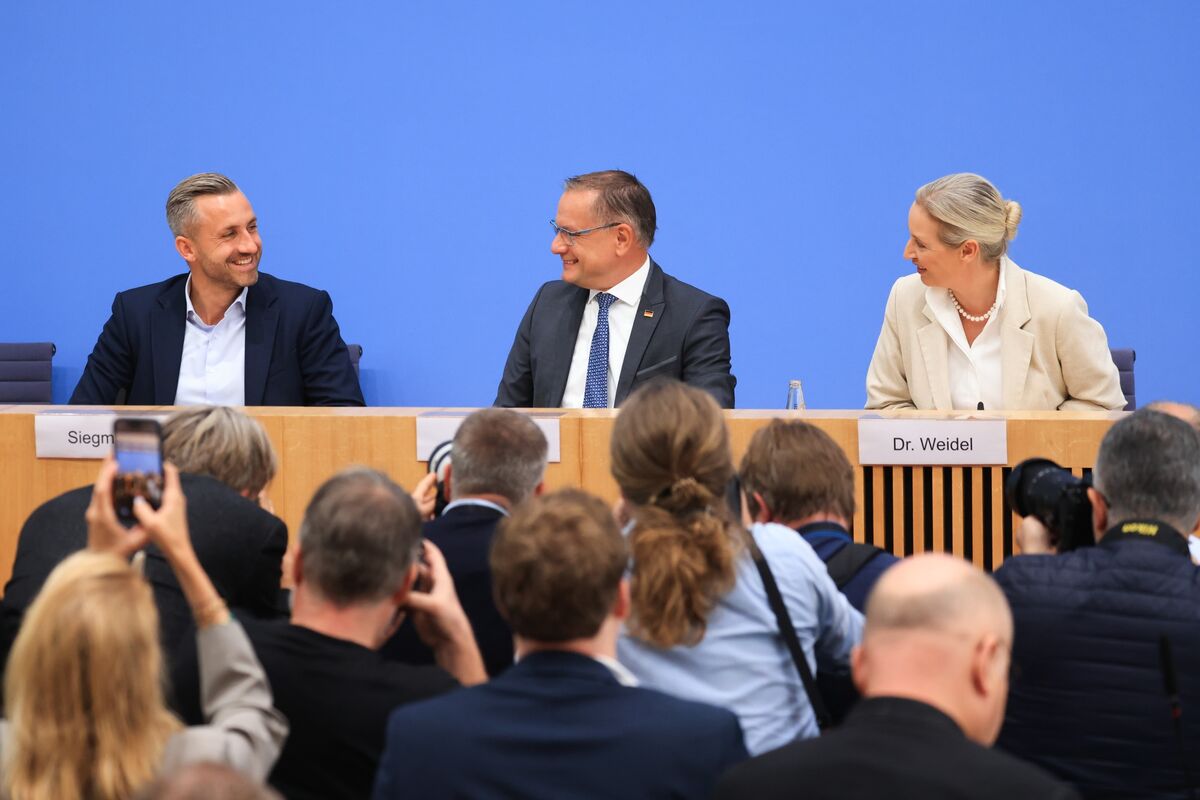 Merz Moves to Contain Fallout From Far-Right Rout in State Vote