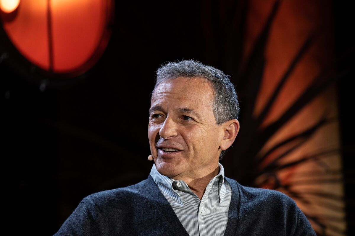 Kimmel Embroils Disney’s Iger in Culture Wars He Tried to Avoid