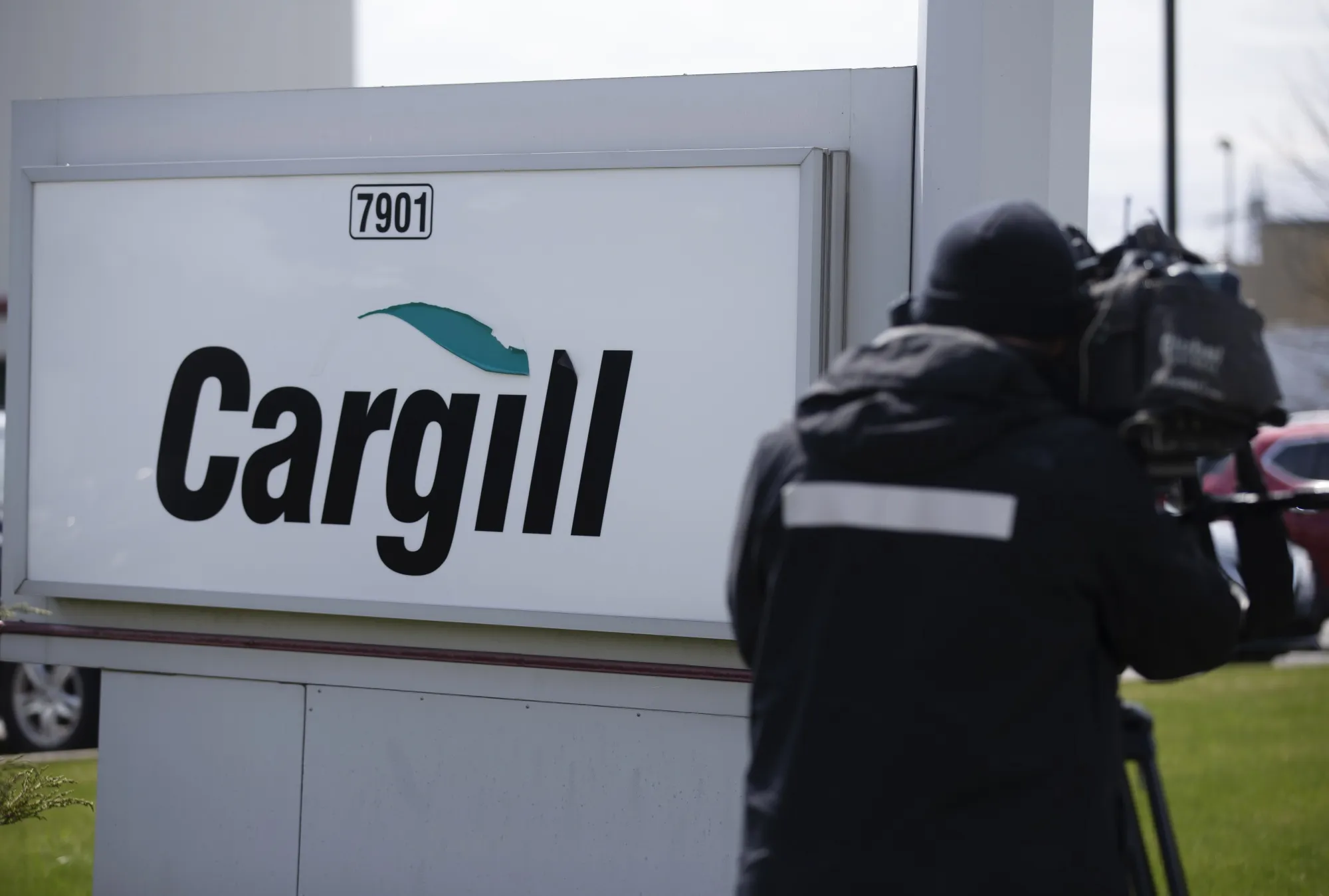 Cargill Temporarily Idles Quebec Meat Plant Amid Virus Concerns