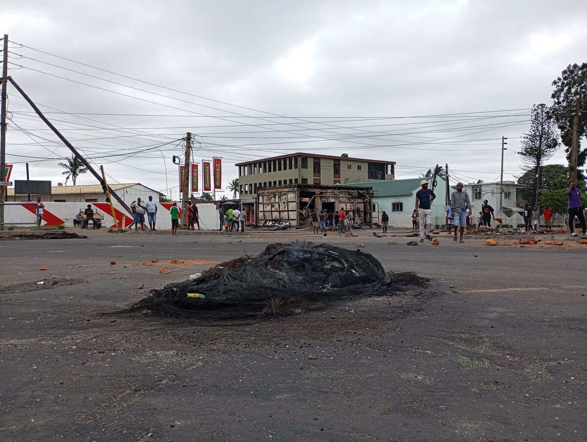 Mozambique Prison Killings Sparks Human Rights Probe After Mass Graves Discovery