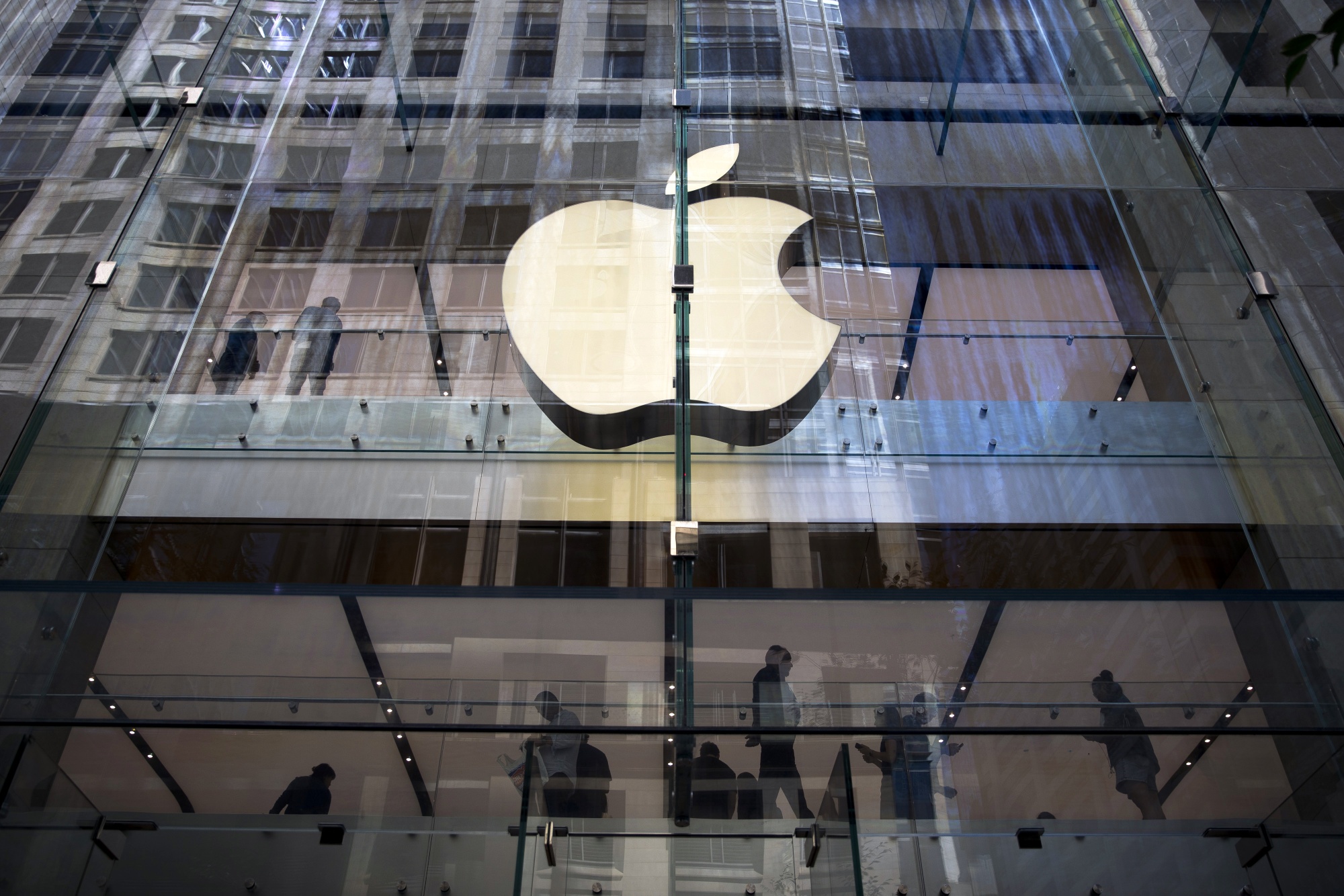 An Apple Inc. logo at one of the company's stores in Sydney, Australia, on Sunday, Feb. 23, 2025. Australia is scheduled to release consumer price index (CPI) figures on Feb. 26. Photographer: Brent Lewin/Bloomberg