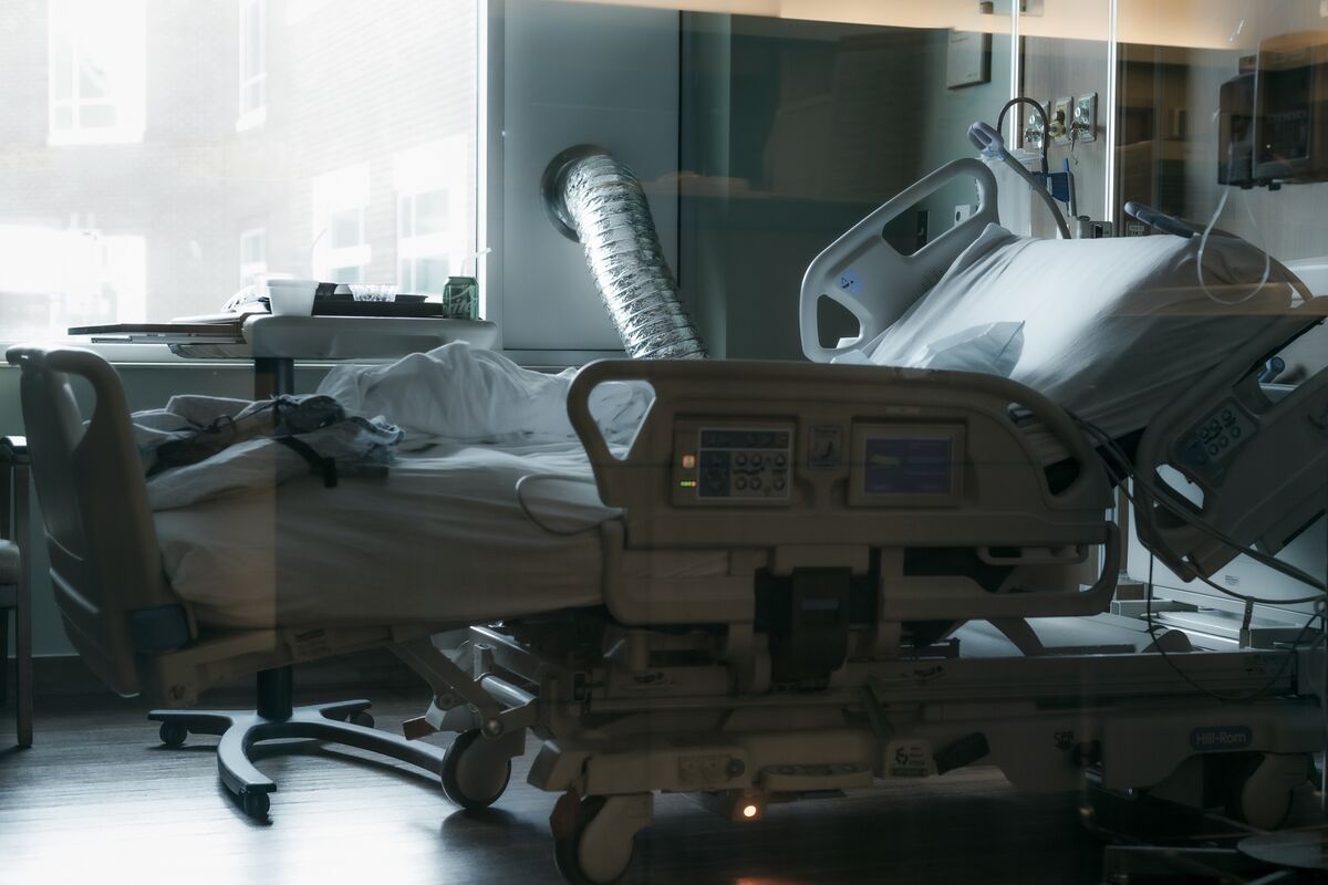 bloomberg.com - Aashna Shah - Hospital Munis Lag as Trump's Funding Cuts Spark Investor Angst