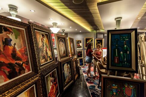 An afternoon art auction aboard the ship.