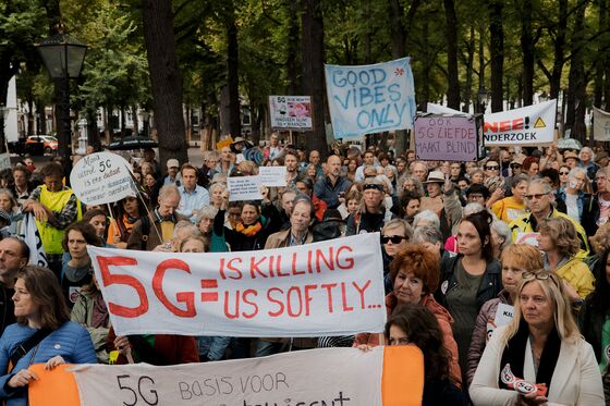 Health Scares Slow the Rollout of 5G Cell Towers in Europe